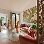 Caballito De Mar Boutique בית הארחה 4*