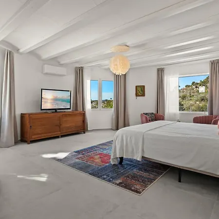 Caballito De Mar Boutique 4*